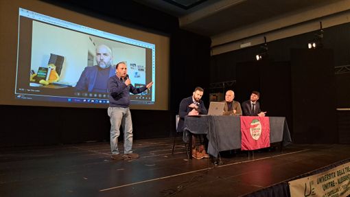 Agricoltori autonomi: "Non appoggiamo nessun partito, presto saremo un'associazione ma se avremo forza e numeri ci struttureremo ancora meglio" Agricoltori autonomi: "Non appoggiamo nessun partito, presto saremo un'associazione ma se avremo forza e numeri ci struttureremo ancora meglio"