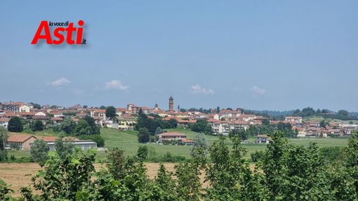 Un week end con lo storico Rally del Grappolo e il mercatino dell'antiquariato a San Damiano Un week end con lo storico Rally del Grappolo e il mercatino dell'antiquariato a San Damiano