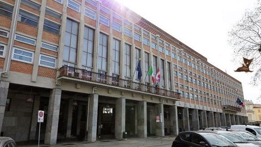 Crisi DHL a Cocconato, la Prefettura chiama le parti al tavolo: “Massima attenzione al destino dei lavoratori” Crisi DHL a Cocconato, la Prefettura chiama le parti al tavolo: “Massima attenzione al destino dei lavoratori”