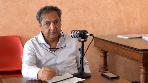 Khosro Nikzat