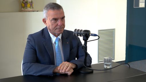 Il Generale Luigi Chiapperini al microfono del Podcast a Domicilio Il Generale Luigi Chiapperini al microfono del Podcast a Domicilio