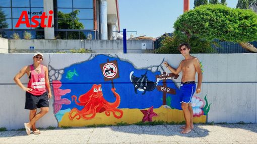 Alessandra Alfieri e Luca Gippa vicino al murales  (Ph J.DeM. A.)