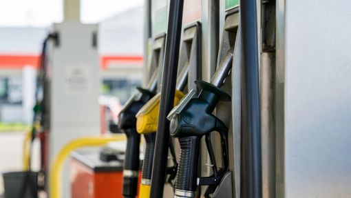 Carburanti: Federconsumatori lancia l'allarme "prezzi in salita nonostante il calo del petrolio" e chiede interventi immediati