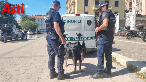 La polizia locale con Hero