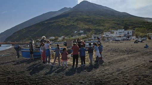 Un'immagine da "Scuola in mezzo al mare" Un'immagine da "Scuola in mezzo al mare"