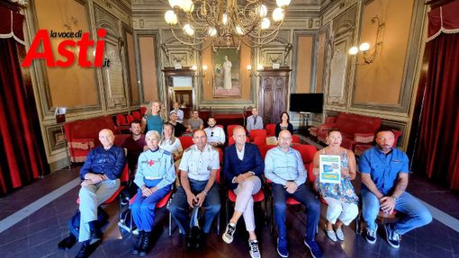 Il sindaco, l'assessore all'istruzione e i diversi referenti dei progetti educativi che saranno inseriti nella Bakeka