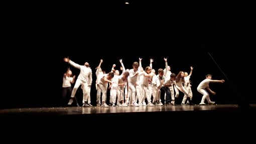 Al Teatro Alfieri "Angeli in caduta libera" per i diritti dei bambini