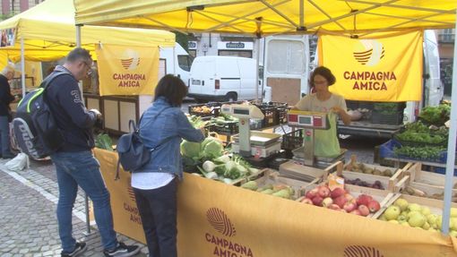 Il mercato contadino Coldiretti di piazza Statuto Il mercato contadino Coldiretti di piazza Statuto