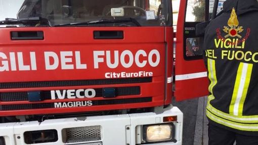 Principio d’incendio a Castagnole Monferrato, intervento dei Vigili del Fuoco Principio d’incendio a Castagnole Monferrato, intervento dei Vigili del Fuoco