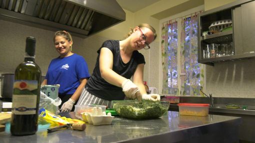 Sana alimentazione e conoscenza del territorio: ad Asti progetto Clive per 15 ragazzi in arrivo da diversi paesi europei Sana alimentazione e conoscenza del territorio: ad Asti progetto Clive per 15 ragazzi in arrivo da diversi paesi europei