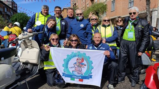 Direzione Vespa World Day per il Vespa Club di San Damiano d’Asti Direzione Vespa World Day per il Vespa Club di San Damiano d’Asti