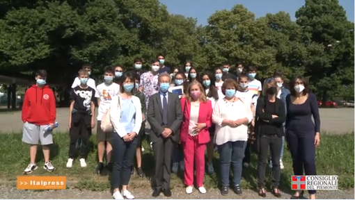 Premiazione a Torino per il concorso 'La mia scuola al tempo del Covid'