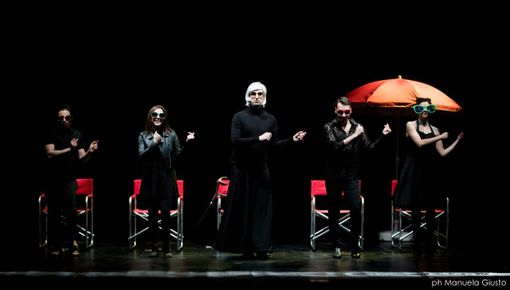 Un'immagine di scena tratta da &quot;Senza famiglia&quot; (ph. Manuela Giusto)