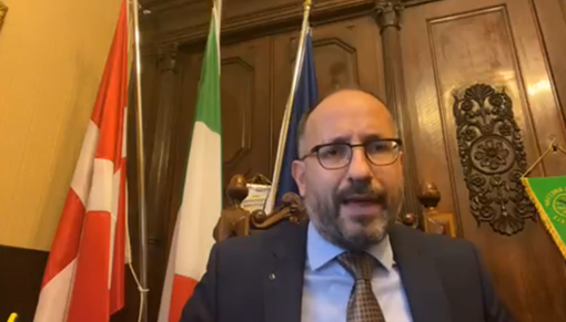 Covid, il monito di Rasero: "Siamo all'inizio della terza ondata. Nelle prossime ore nuove restrizioni" (VIDEO) Covid, il monito di Rasero: "Siamo all'inizio della terza ondata. Nelle prossime ore nuove restrizioni" (VIDEO)