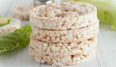 Gallette di riso giganti ritirate dagli scaffali dei supermercati. L’allerta riguarda la presenza di una micotossina in due lotti a marchio Carrefour Bio