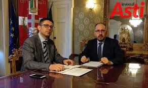 Il Segretario Formichella con il sindaco Rasero (immagine di archivio) Il Segretario Formichella con il sindaco Rasero (immagine di archivio)