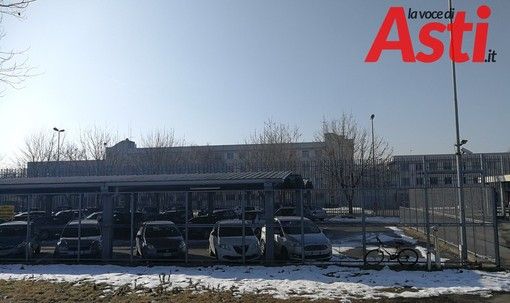 Coronavirus, richiesto lo stop ai colloqui tra familiari e detenuti nelle carceri Coronavirus, richiesto lo stop ai colloqui tra familiari e detenuti nelle carceri