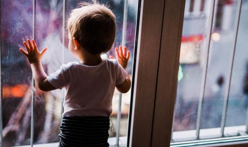 Crimini domestici, dal 16 luglio in vigore il regolamento sui benefici agli orfani Crimini domestici, dal 16 luglio in vigore il regolamento sui benefici agli orfani