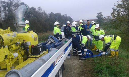 Per ricordare i 25 anni dall'alluvione anche un'esercitazione organizzata  dal Coordinamento del volontariato di Protezione Civile di Asti Per ricordare i 25 anni dall'alluvione anche un'esercitazione organizzata  dal Coordinamento del volontariato di Protezione Civile di Asti