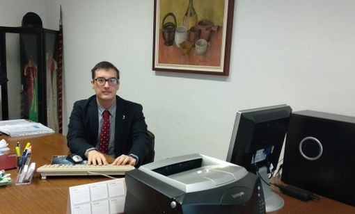 L'assessore Marco Bona ritratto nel suo ufficio L'assessore Marco Bona ritratto nel suo ufficio