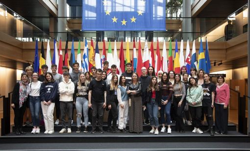 Due immagini della giornata vissuta dagli studenti del Monti