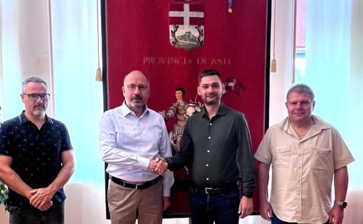 La delegazione ricevuta in Provincia La delegazione ricevuta in Provincia