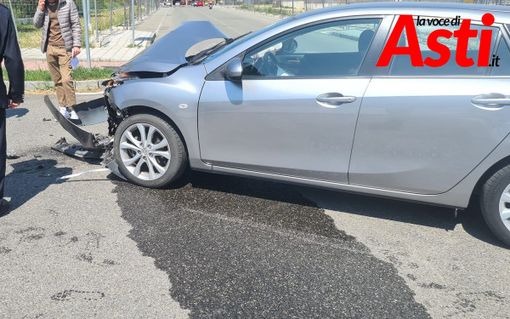 Auto incidentate via Bazzano