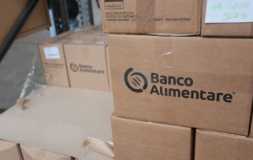 Sugli scaffali del Banco Alimentare non c’è più cibo per i bisognosi Sugli scaffali del Banco Alimentare non c’è più cibo per i bisognosi