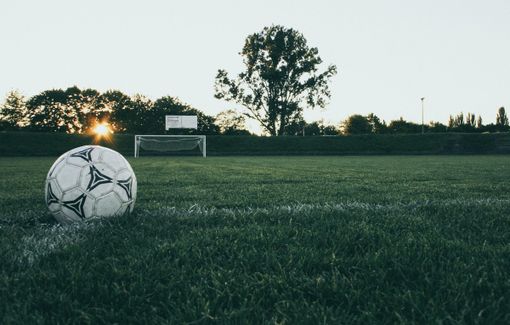 Canelli, avanti con il progetto del campo sintetico: attesa l’autorizzazione dall’AIPO