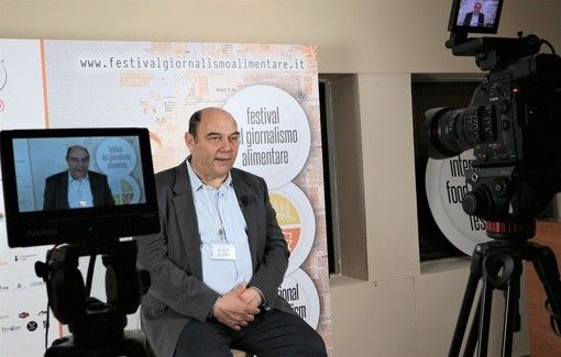 La Cucina con i fiori: il podcast di Claudio Porchia La Cucina con i fiori: il podcast di Claudio Porchia