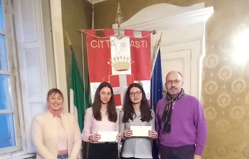 Le due studentesse premiate Le due studentesse premiate
