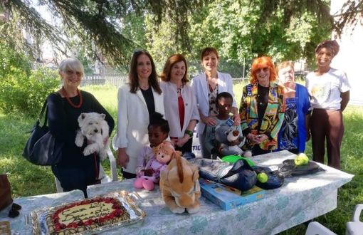 Le avvocate aiutano l'associazione  “Il dono del volo” ad acquistare mobili e giochi per i bimbi