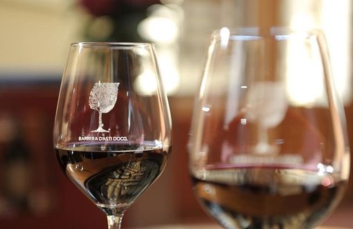 Seminari di approfondimento per affrontare la fase 2: il Consorzio Barbera d’Asti apre i corsi ai soci Seminari di approfondimento per affrontare la fase 2: il Consorzio Barbera d’Asti apre i corsi ai soci