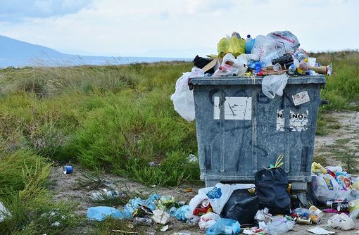 Il gruppo facebook &quot;Asti Rifiuti Zero&quot; si presenta al FuoriLuogo