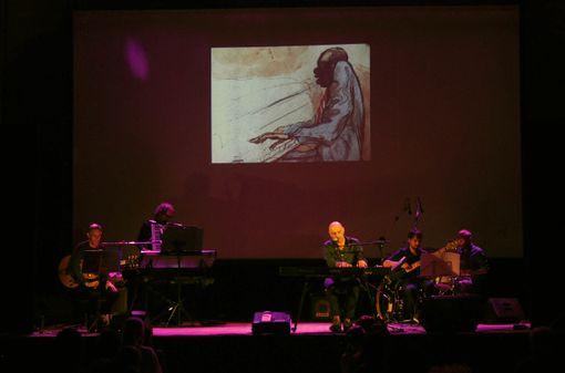 Venerdì andrà in scena a Revigliasco un omaggio in musica, parole e immagini al genio artistico di Paolo Conte Venerdì andrà in scena a Revigliasco un omaggio in musica, parole e immagini al genio artistico di Paolo Conte