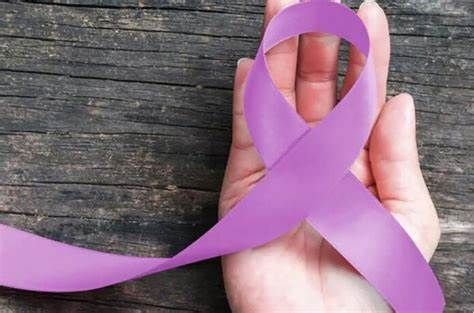 Giornata nazionale Fiocchetto Lilla. In Piemonte attiva la rete per prevenzione e cura dei disturbi della nutrizione