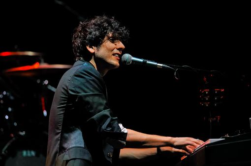 Ermal Meta sul palco di AstiMusica nel 2016