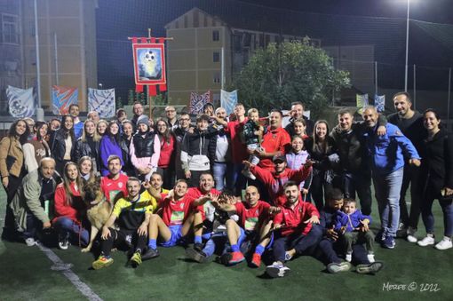 La premiazione di Santa Caterina, formazione vincitrice della scorsa edizione (ph. Merfephoto - Efrem Zanchettin)