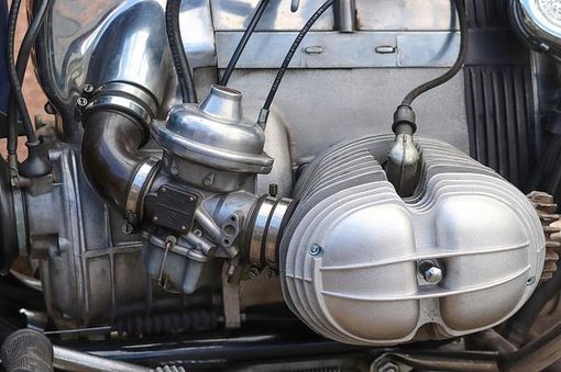 Candelette e candele garantiscono il corretto funzionamento dell'auto Candelette e candele garantiscono il corretto funzionamento dell'auto