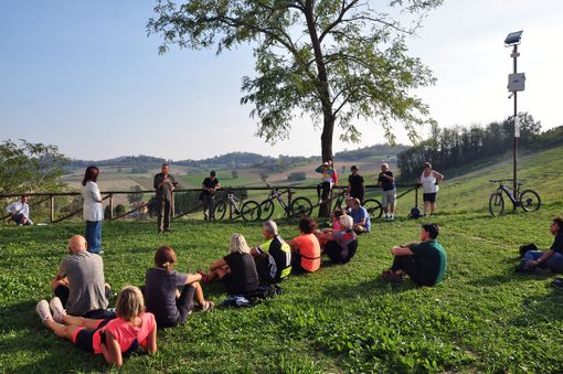 Torna a Villafranca la &quot;Pedalata Magnifica&quot;: alla scoperta delle colline astigiane tra natura e teatro
