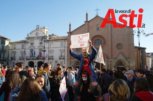 Oggi pomeriggio in piazza San Secondo un presidio per dichiarare l'emergenza climatica anche ad Asti