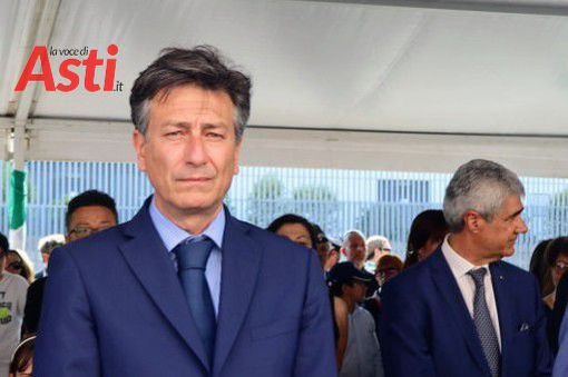 Il prefetto Claudio Ventrice ritratto (ph. Efrem Zanchettin) nel corso della cerimonia del 2 giugno 2022. Alle sua spalle il suo predecessore, Alfonso Terribile
