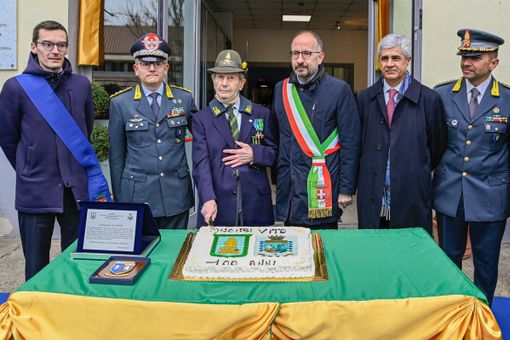 Alcune immagini dei festeggiamenti del neo centenario Alcune immagini dei festeggiamenti del neo centenario