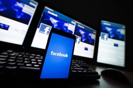 Facebook e Instagram: problema su scala mondiale: difficoltà con accessi e password per tutti gli utenti Facebook e Instagram: problema su scala mondiale: difficoltà con accessi e password per tutti gli utenti