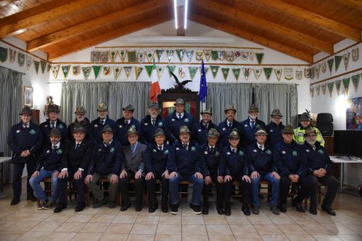 Il nuovo consiglio ANA della sezione di Asti al completo.