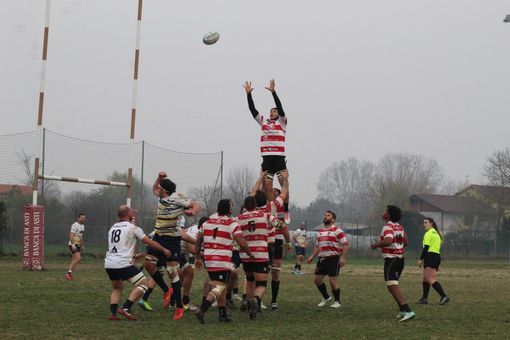 Il Monferrato Rugby non brilla in terra ducale, ma resta davanti a Alghero e Amatori Milano Il Monferrato Rugby non brilla in terra ducale, ma resta davanti a Alghero e Amatori Milano