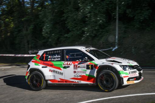 Chentre e Boglietti sulla Skoda Fabia vincono l’ottavo rally “Il Grappolo”, il pilota valdostano centra il quarto successo consecutivo nella competizione astigiana