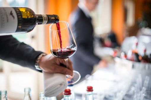 Ad Agliano Terme torna il Barbera Fish Festival dall'11 al 13 ottobre. Anteprima con una gara di cucina tra 5 scuole Ad Agliano Terme torna il Barbera Fish Festival dall'11 al 13 ottobre. Anteprima con una gara di cucina tra 5 scuole