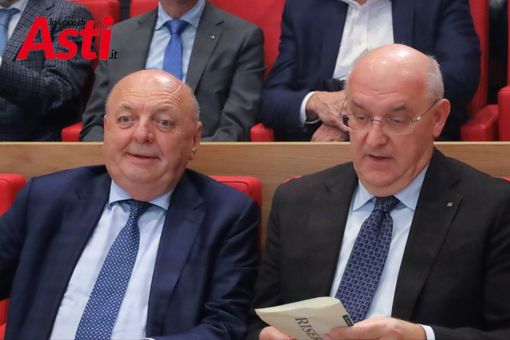 Il ministro Pichetto Fratin (a sinistra) con l'AD del Gruppo Banca di Asti Carlo De Martini - Ph. Merfephoto - Efrem Zanchettin Il ministro Pichetto Fratin (a sinistra) con l'AD del Gruppo Banca di Asti Carlo De Martini - Ph. Merfephoto - Efrem Zanchettin