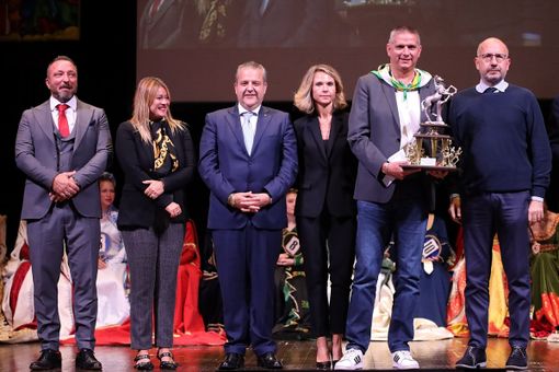 La premiazione di San Lazzaro, vincitore del Superprestige 2024 La premiazione di San Lazzaro, vincitore del Superprestige 2024